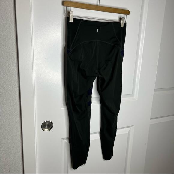 ZYIA Active Dark Olive Mesh Panel Luxe 7/8 Leggings Size Small - Picture 7 of 7